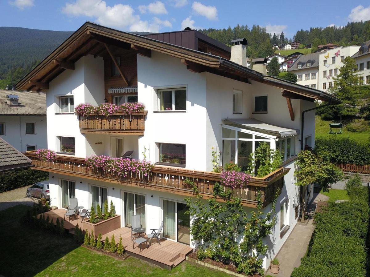 Apartments Montblanc Sella Ortisei Eksteriør bilde